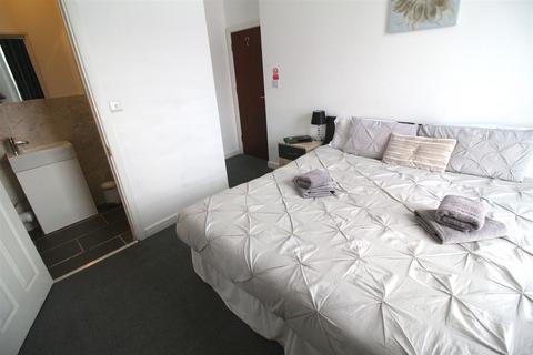 House share to rent - Lancelot Road, Wembley