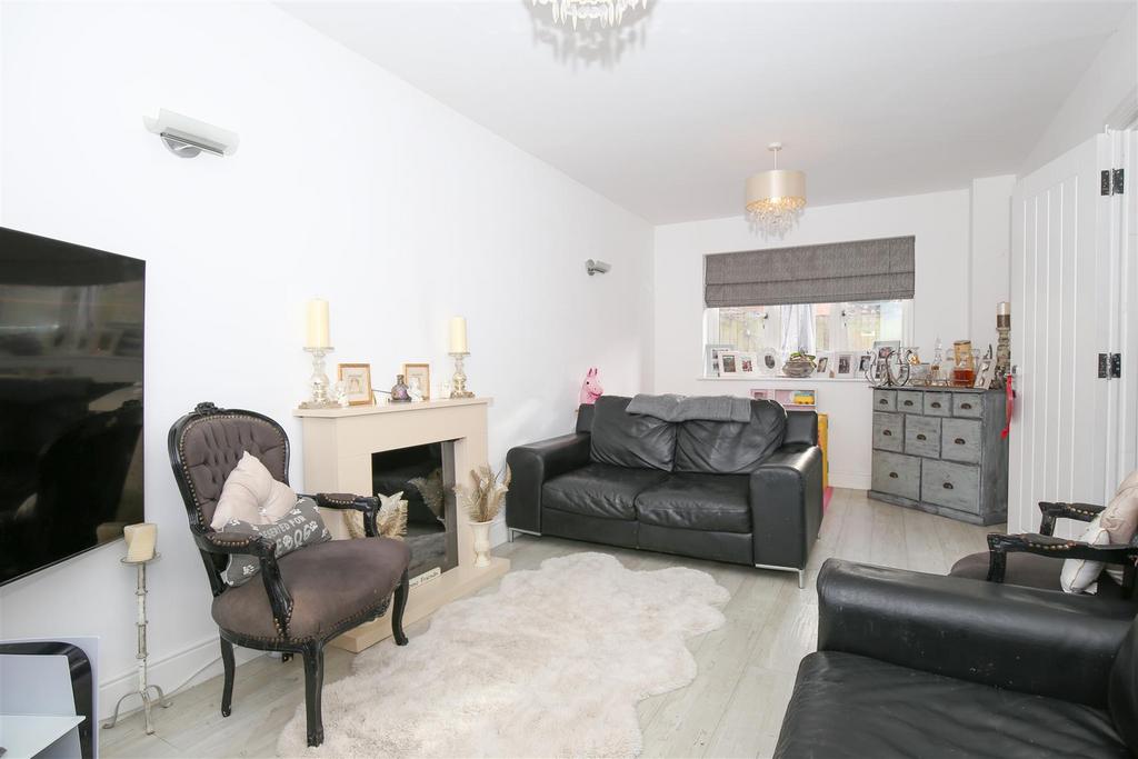 Borough Green 4 bed semidetached house for sale £540,000