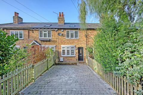 3 Lambourne Square, Lambourne End, Romford, RM4 1NJ