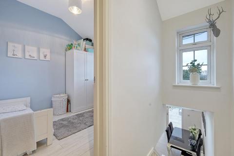3 Lambourne Square, Lambourne End, Romford, RM4 1NJ