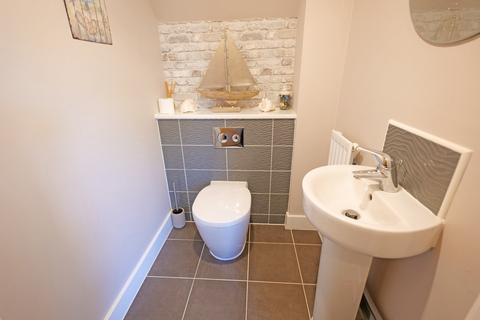 4 Beckside, Salterforth, Barnoldswick, BB18 5BL