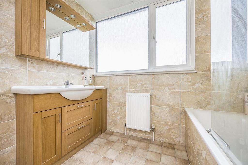 5 Cams Bay Close, Fareham-Portico Marketing-Sarah Ol