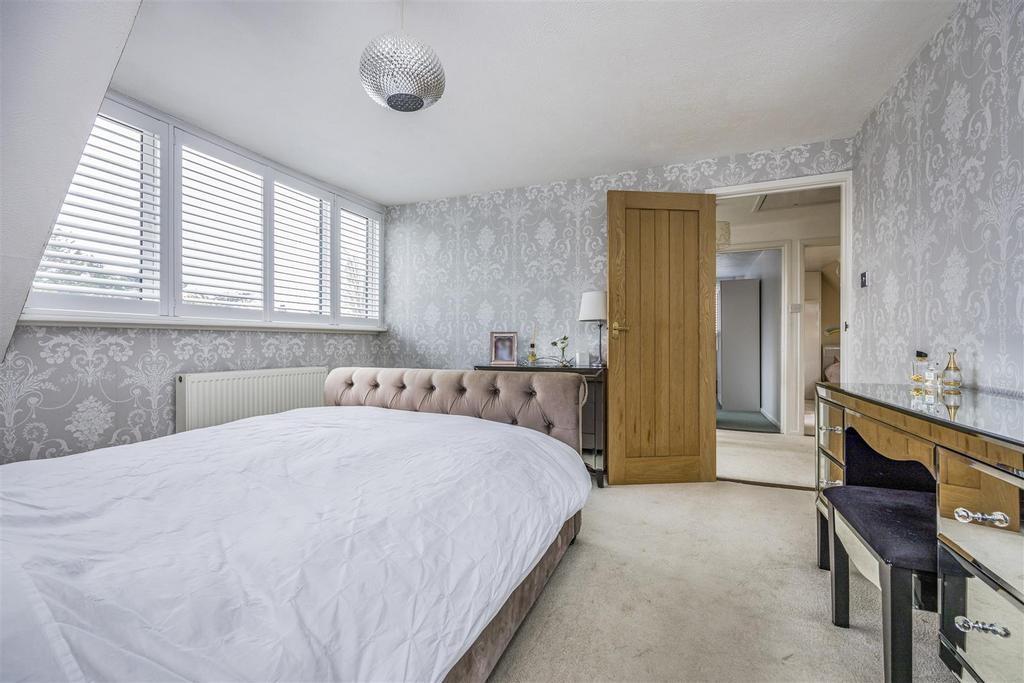 5 Cams Bay Close, Fareham-Portico Marketing-Sarah Ol