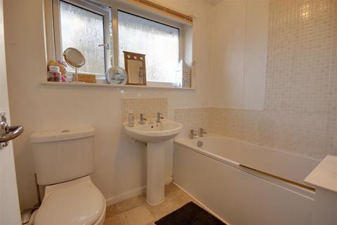 16 Arncliffe Way, Cottingham, HU16 5DH