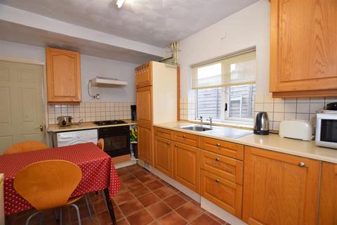 4 bedroom private hall to rent - Langhorn Road, Southampton