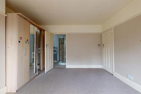414 Wells Road, Bristol, BS14 9AF