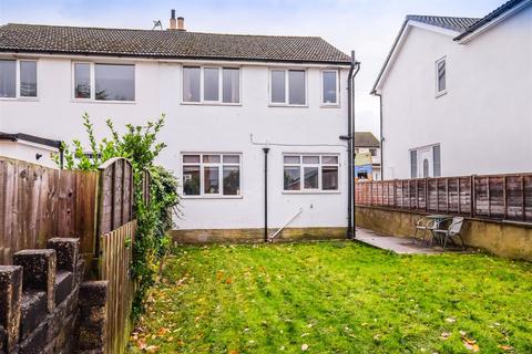 9 Bracken Close, Brighouse, HD6 2HT