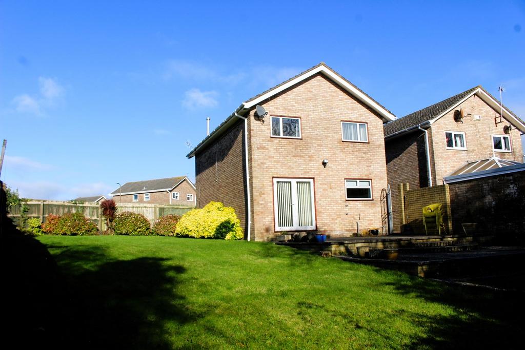 Heol Boverton, Llantwit Major, CF61 4 bed detached house for