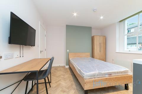 Studio to rent - Munden Street, London, W14
