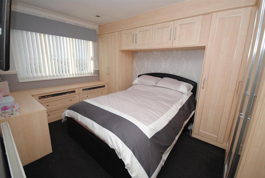 4pondfieldscrestbed1.JPG