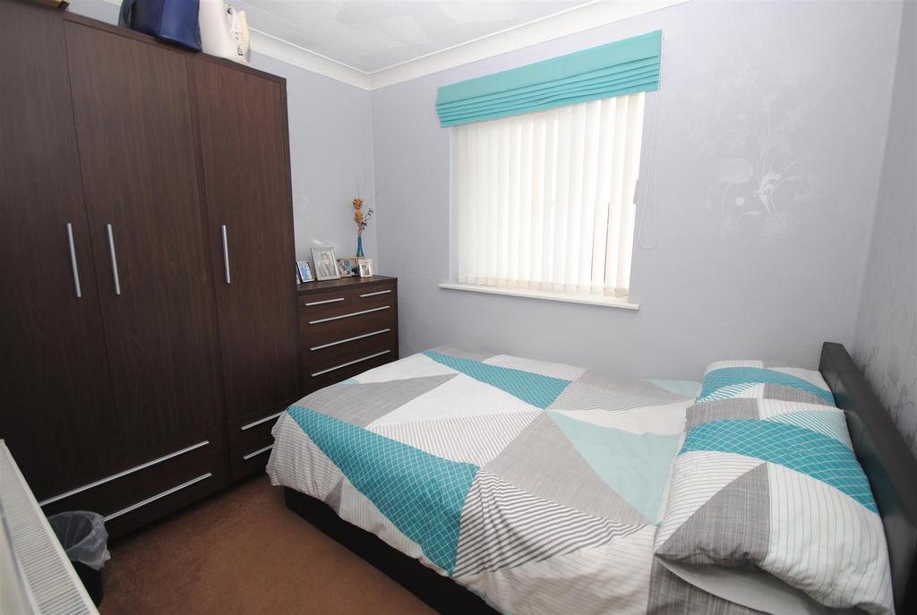 4pondfieldscrestbed2.JPG