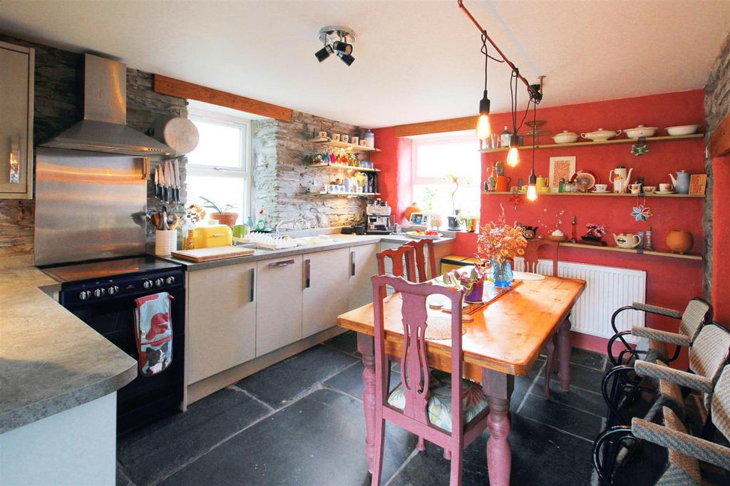 Kitchen/Dining