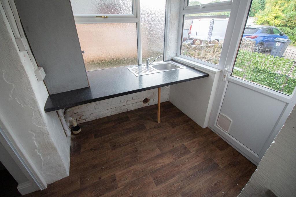 Hornby Road, Caton, Lancaster 2 bed terraced house £800 pcm (£185 pw)