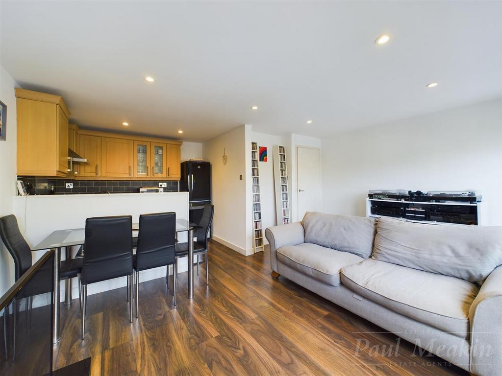 Biddulph Road, South Croydon 1 bed flat £230,000
