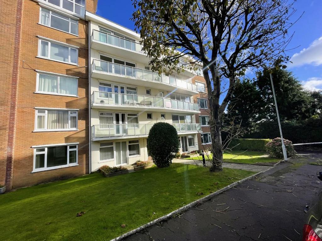 Brynfield Court, Langland, Swansea 2 bed apartment for sale £239,950