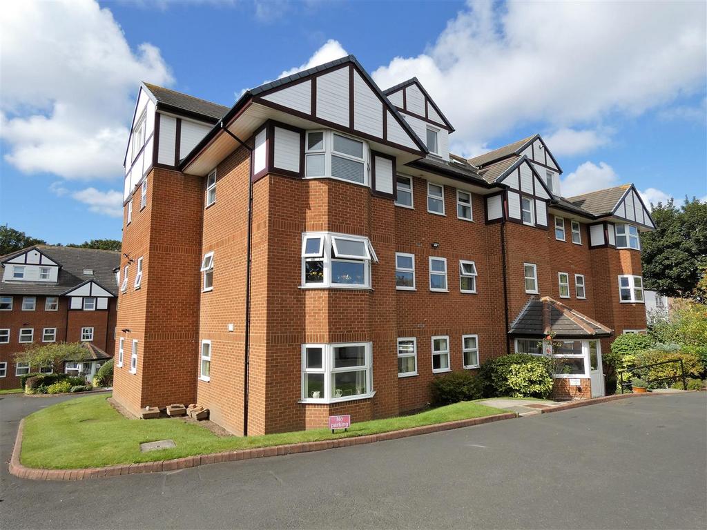 St Aidans Court, Tynemouth 2 bed apartment for sale £170,000