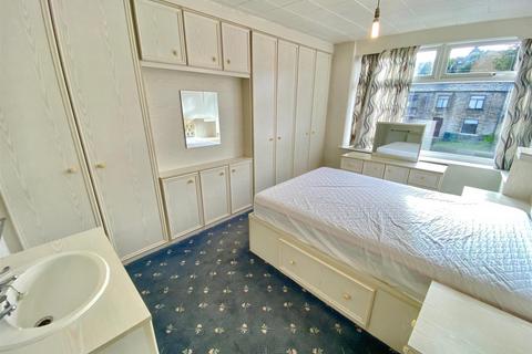 569 Wakefield Road, Huddersfield, HD5 9XW