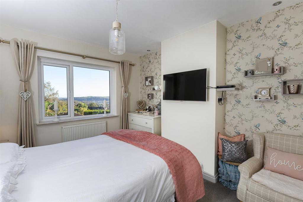 Amended main bedroom.jpg