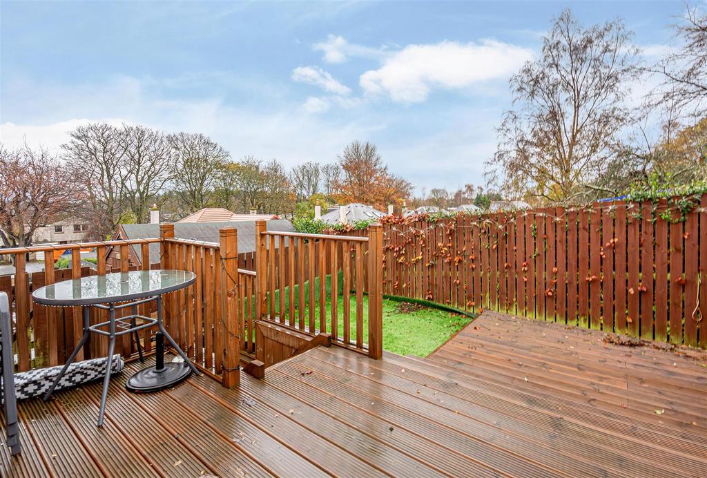 Pitcorthie Road, Dunfermline 2 bed semidetached house for sale £150,000