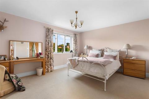 4 bedroom semi-detached house for sale, Laugherne Park, Martley, Worcester