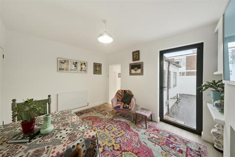 37 Rucklidge Avenue, London, NW10 4QA