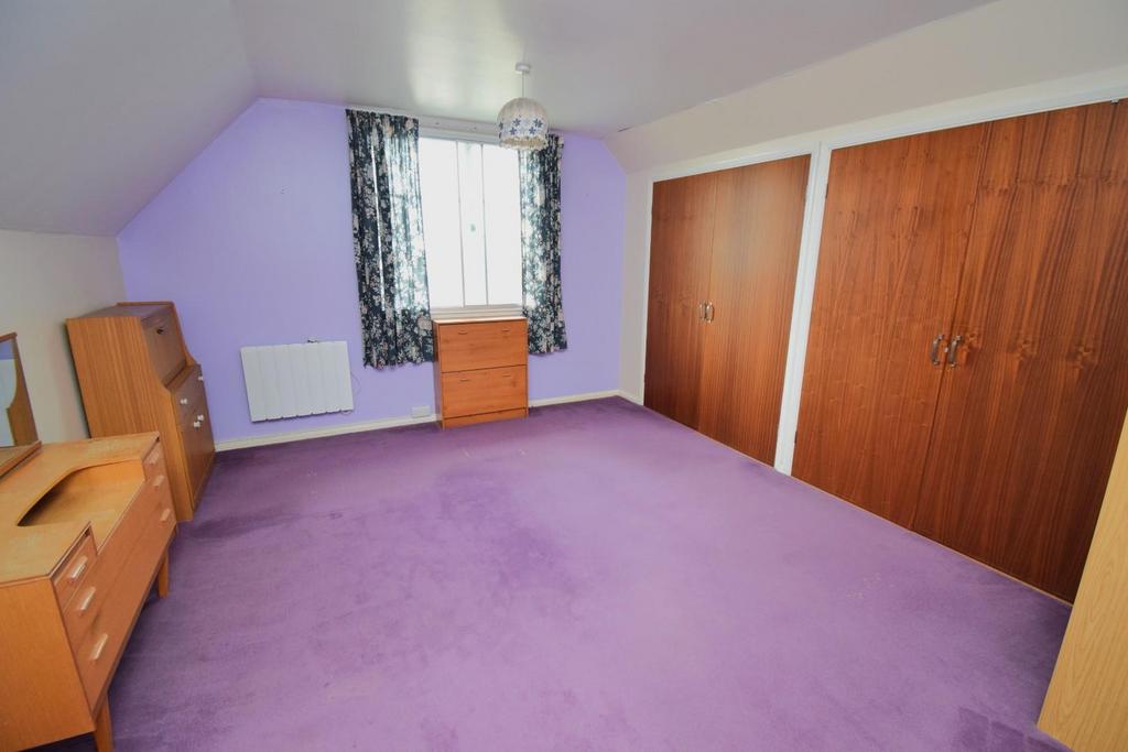 Bedroom .JPG