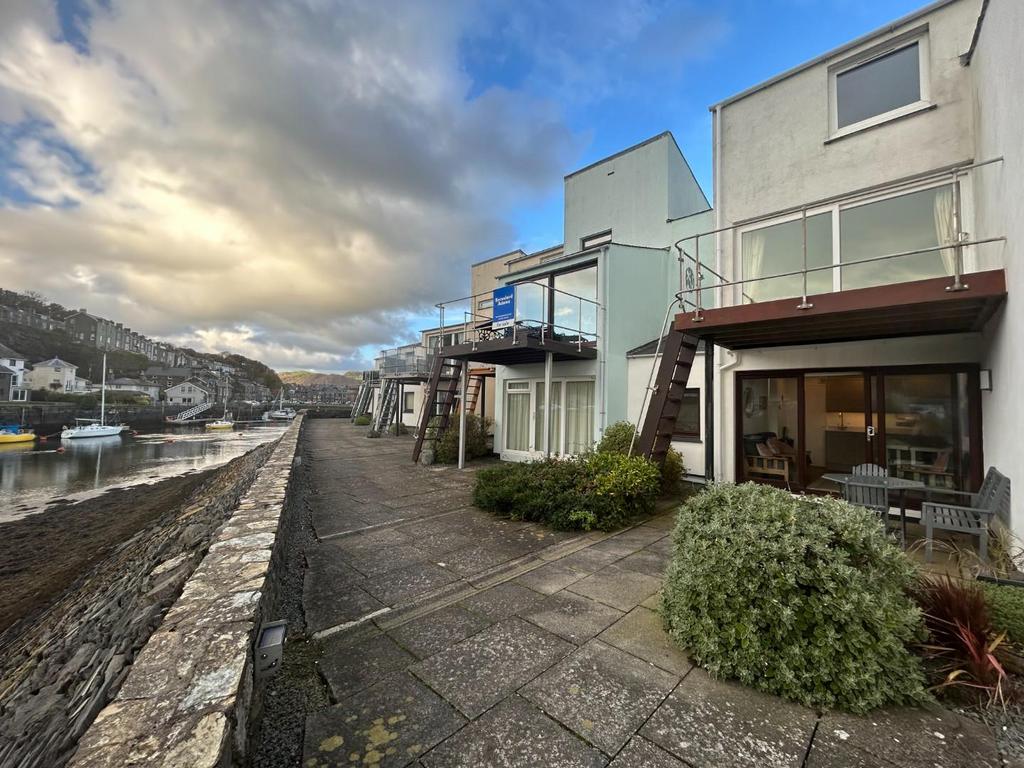 South Snowdon Wharf, Porthmadog 2 bed apartment for sale £199,500