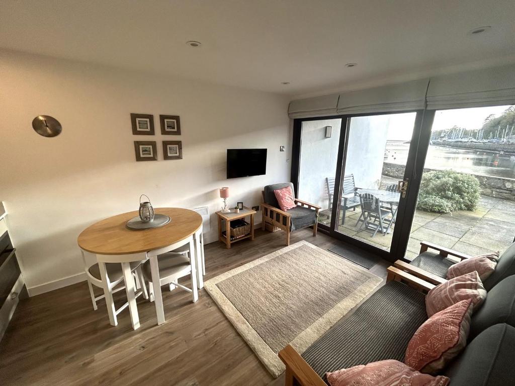 Living Room 2.JPG