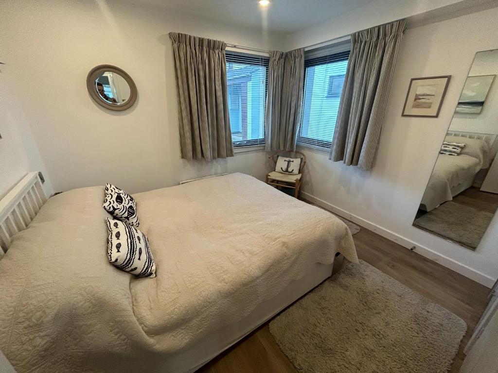 Main Bedroom 3.JPG