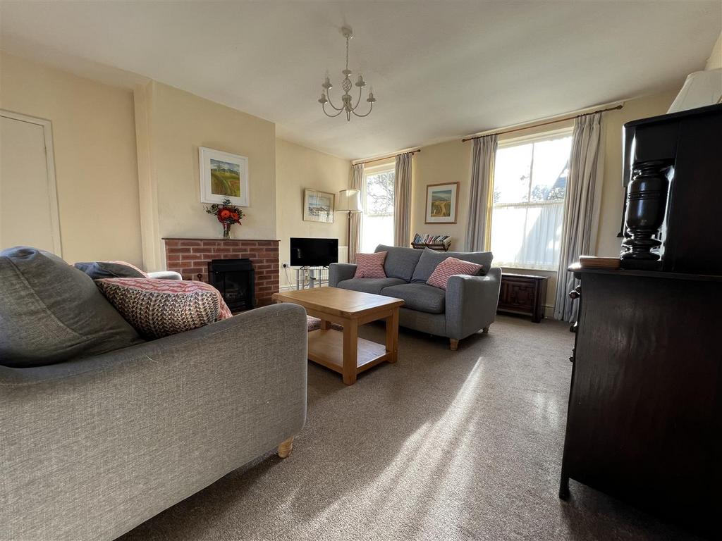 Sodylt, Ellesmere 3 bed house to rent £895 pcm (£207 pw)