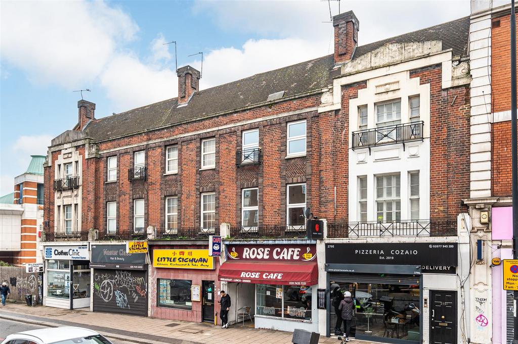 Finchley Road 2 bed property £1,972 pcm (£455 pw)