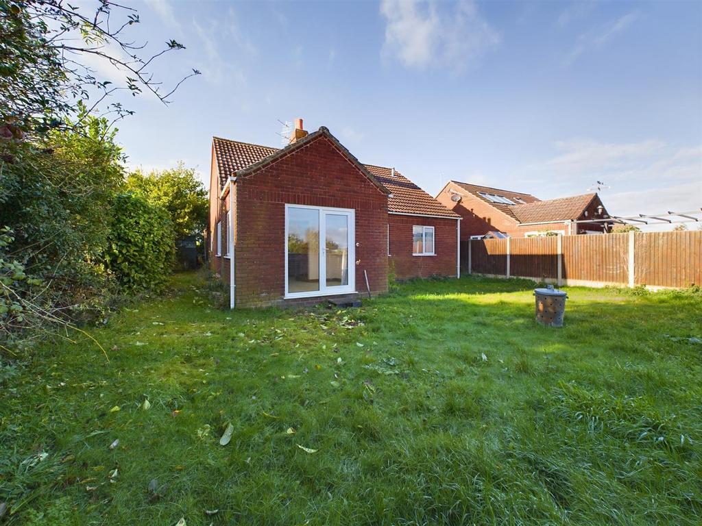 Burgh Lane, Mattishall 3 bed detached bungalow for sale £340,000