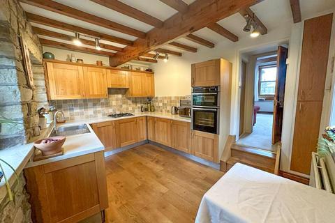 11 Albert Square, Silsden, Keighley, BD20 0EQ