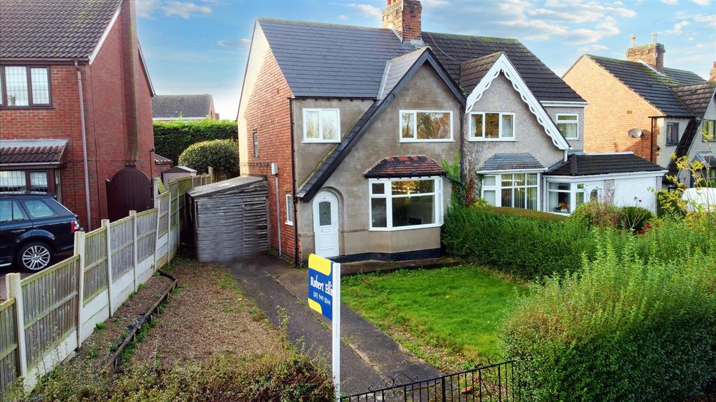 Lock Lane, Sandiacre, Nottingham 3 bed semidetached house for sale £