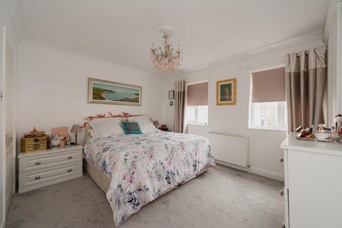 176 Clensham Lane, Sutton, SM1 2NG