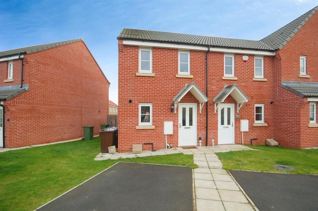 Rochester Row, Sherburn In Elmet, Leeds 2 bed end of terrace house for
