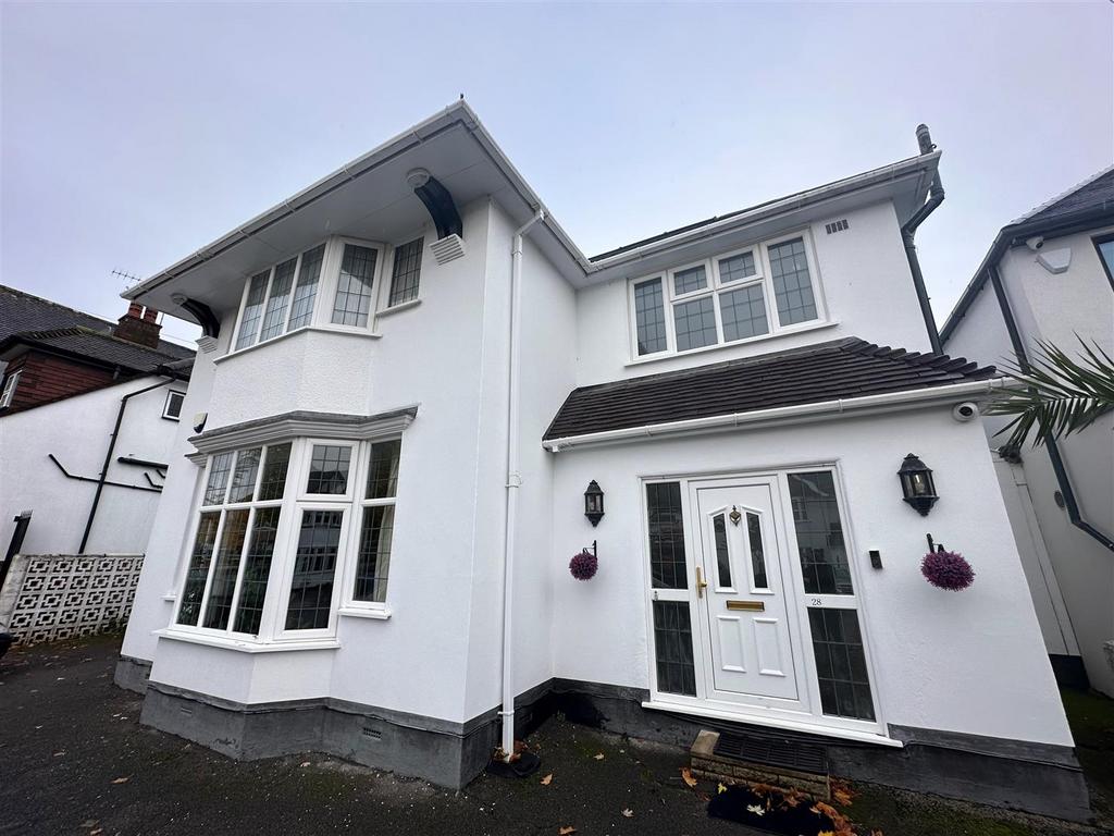 Pebworth Road, Harrow 1 bed in a house share £800 pcm (£185 pw)