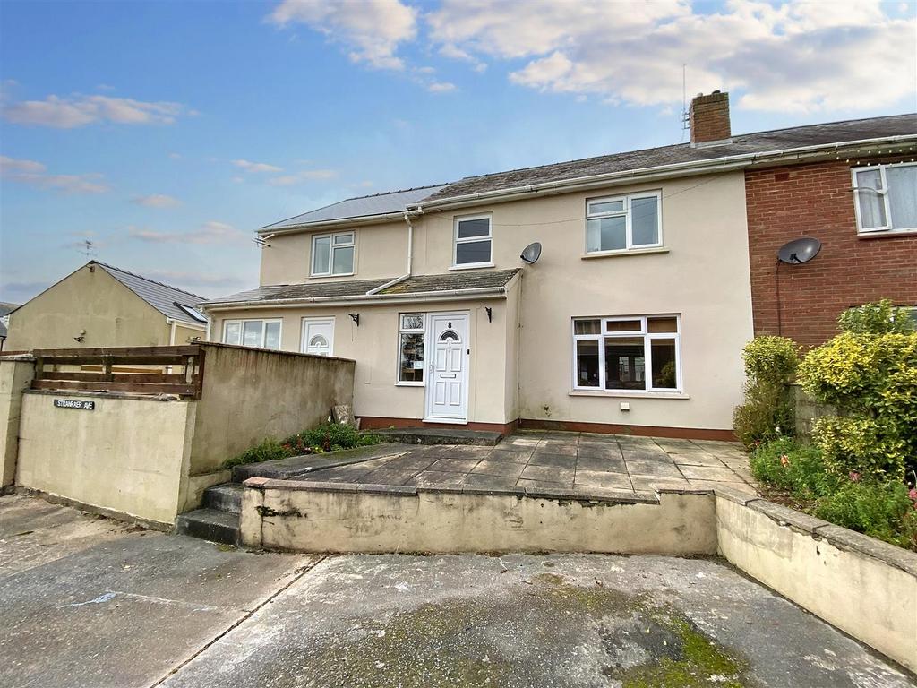 Stranraer Avenue, Pennar, Pembroke Dock 4 bed semidetached house for