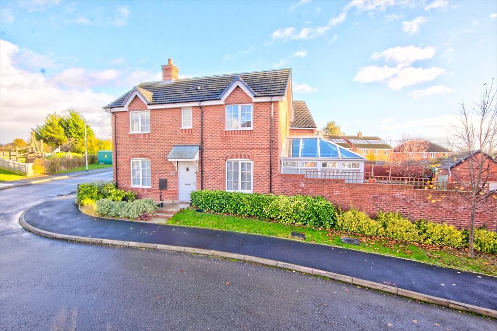 Sunset Way, Evesham 3 bed detached house for sale £345,000