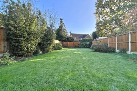 4 bedroom semi-detached house for sale, London Road, Braintree