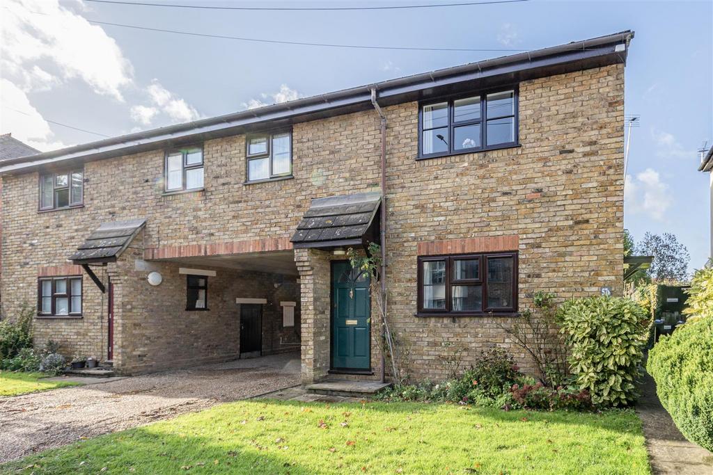 High Street, Addlestone 1 bed ground floor flat for sale £220,000