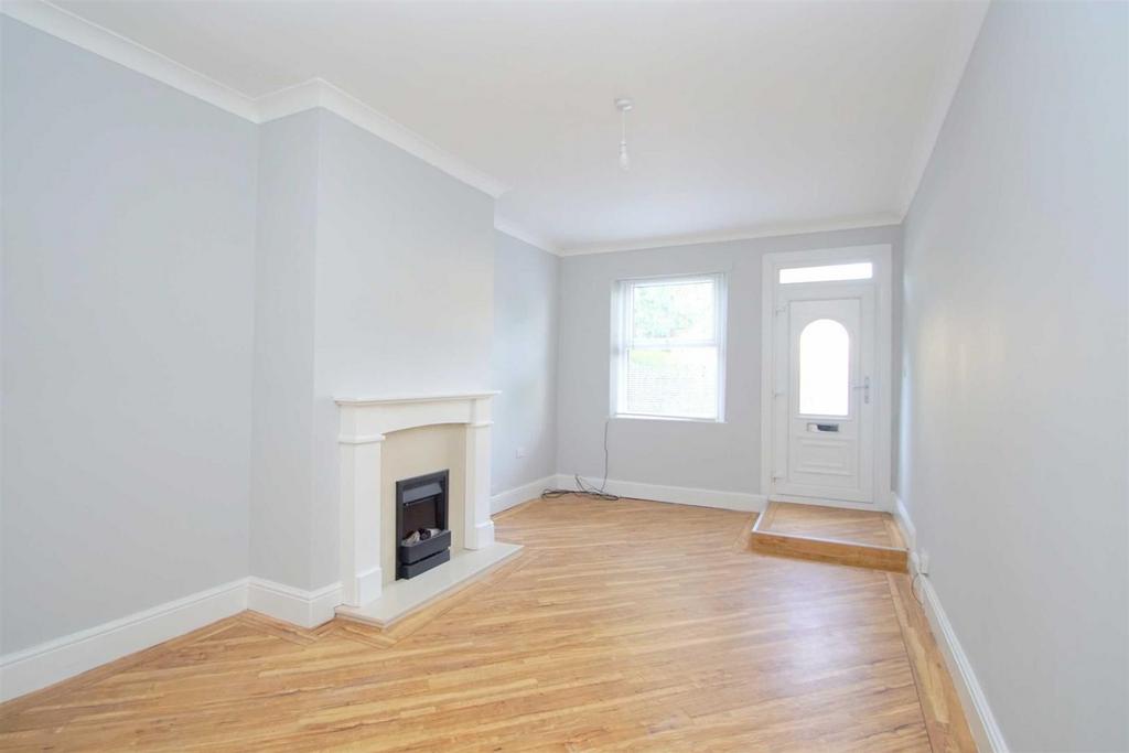 Beech Grove Terrace, Garforth, Leeds 2 bed terraced house £825 pcm (£