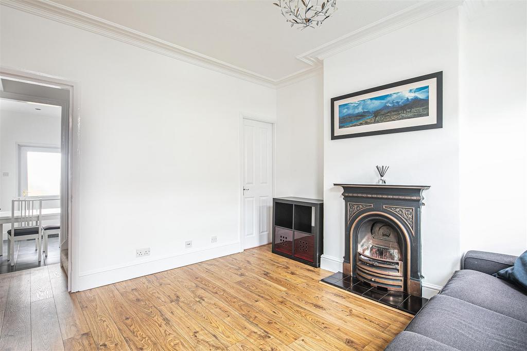 Leamington Street, Crookes, S10 3 bed terraced house for sale £240,000