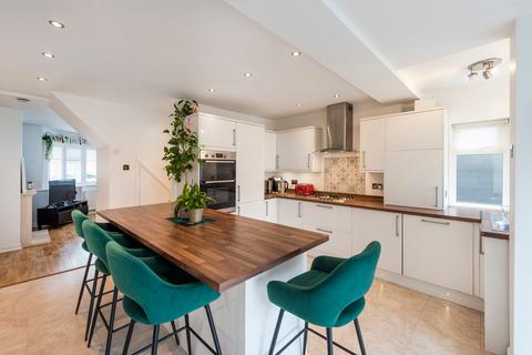 44 Brixham Road, Welling, DA16 1EQ