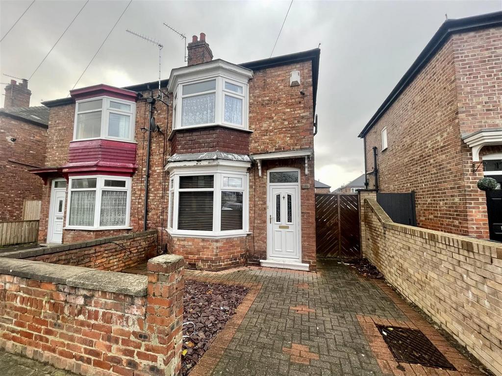 Park Lane, Darlington 2 bed semidetached house for sale £115,000