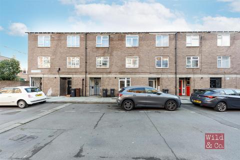 20 Blackwell Close, London, E5 0TA
