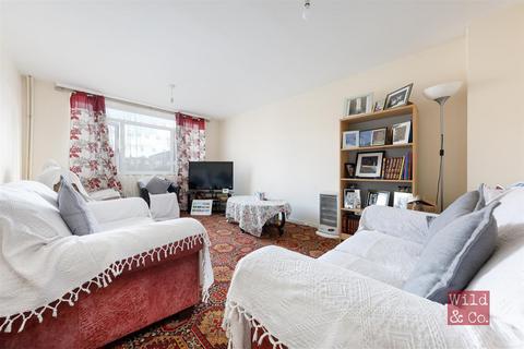 20 Blackwell Close, London, E5 0TA
