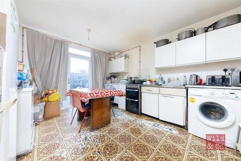 20 Blackwell Close, London, E5 0TA