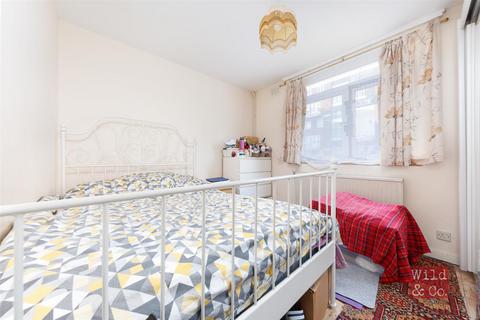 20 Blackwell Close, London, E5 0TA