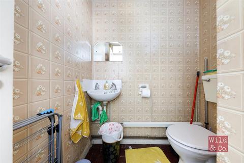 20 Blackwell Close, London, E5 0TA